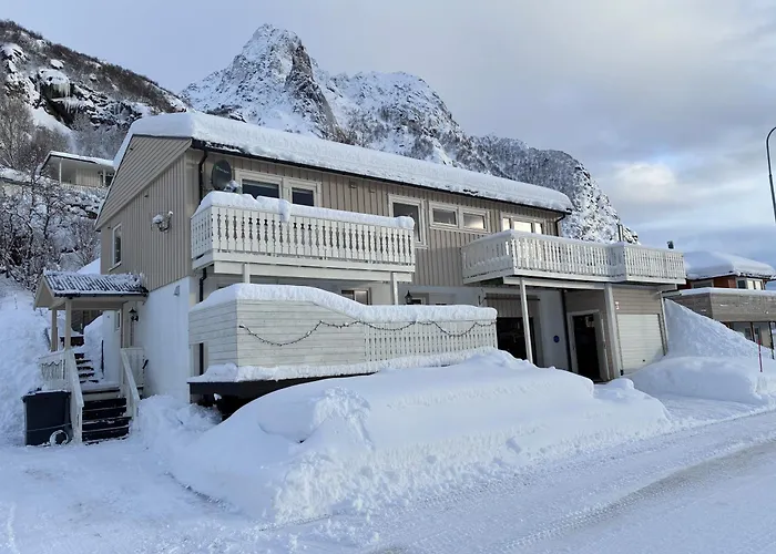 Between Fjord And Mountain Apartamento *